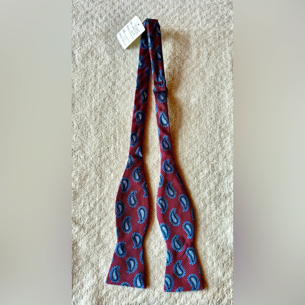 Paisley BowTie